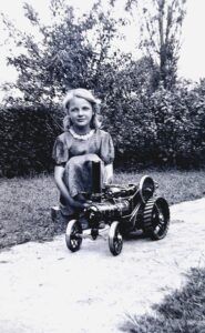Christine and Bunty the traction engine 1946